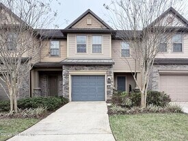 7024 Butterfly Ct in Jacksonville, FL - Building Photo