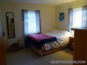 11 Allen St, Unit 4 in Arlington, MA - Building Photo - Building Photo