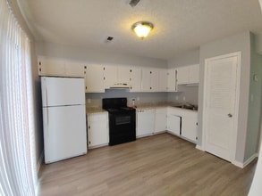 32 Ferguson Dr in Lynchburg, VA - Building Photo - Building Photo