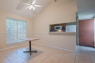 3812 Redbud Dr in La Porte, TX - Building Photo - Building Photo