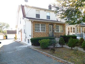 78 Newark Ave in Bloomfield, NJ - Building Photo