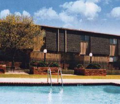 Sandy Oaks Apartments in Fort Worth, TX - Foto de edificio - Building Photo