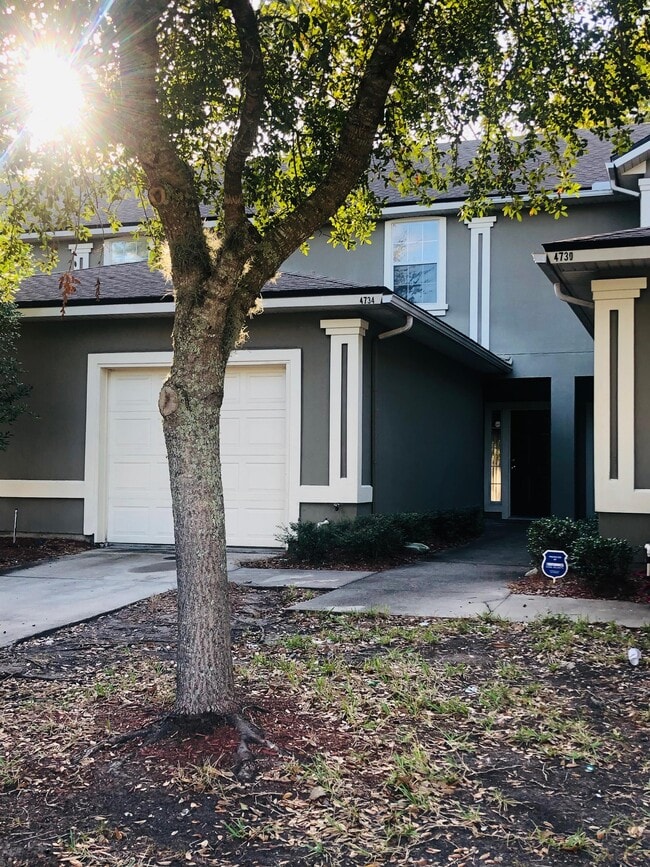property at 4734 Playpen Dr