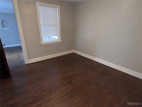 34 Sunset St in Buffalo, NY - Building Photo - Building Photo