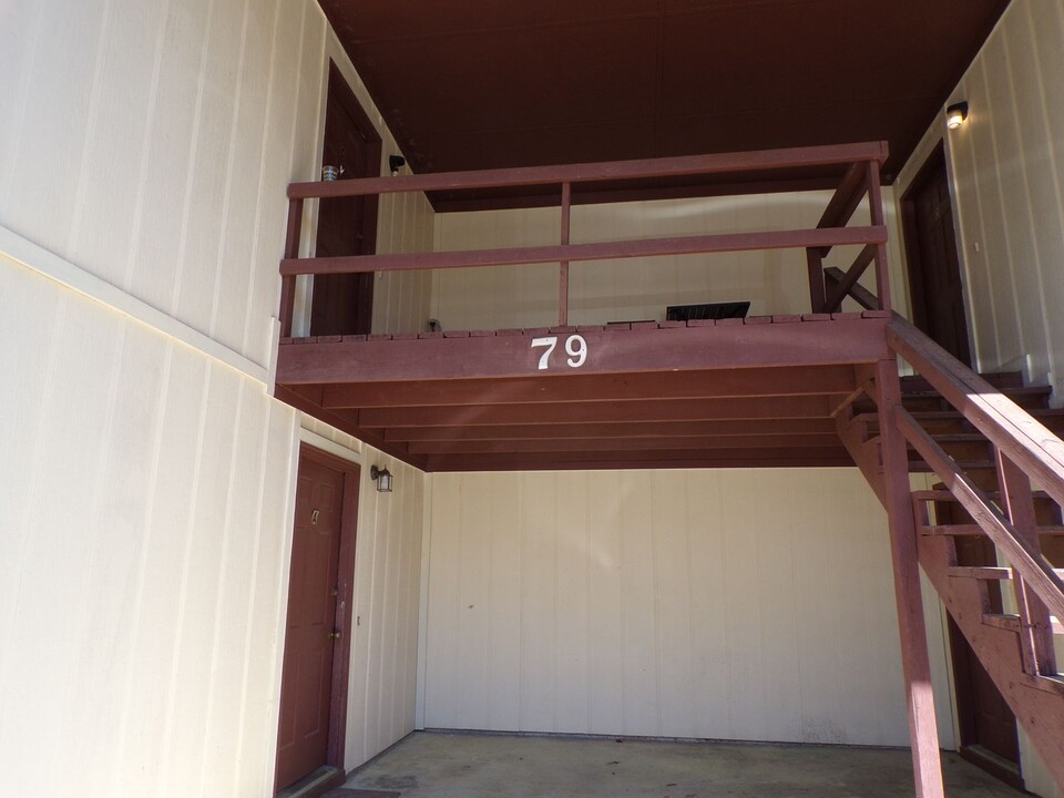 79 Woodview Dr-Unit -79B Woodview Drive in Ozark, AL - Building Photo
