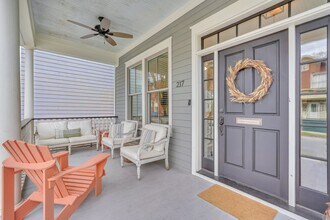 217 W 33rd St in Savannah, GA - Building Photo - Building Photo