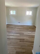 229 Livingston Ave in Lyndhurst, NJ - Building Photo - Building Photo