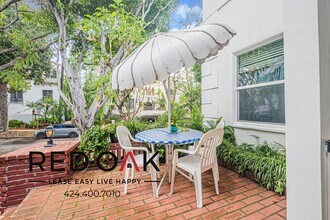 1323 N Harper Ave in West Hollywood, CA - Building Photo - Building Photo