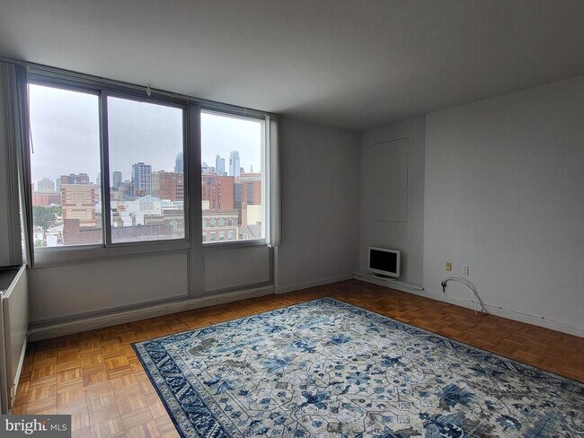 property at 604-36 S Washington Square