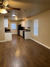 3032 Weave Ct-Unit -3032 in Granbury, TX - Building Photo - Building Photo