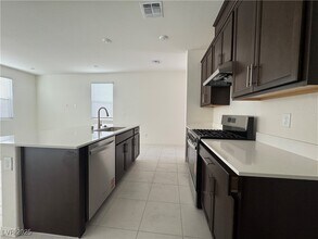 9143 Rivington Ave in Las Vegas, NV - Building Photo - Building Photo