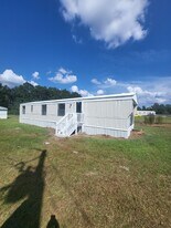 1344 SC-57 in Dillon, SC - Building Photo