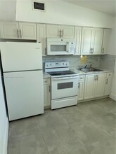 1185 NW 63rd St-Unit -1187 in Miami, FL - Building Photo - Building Photo