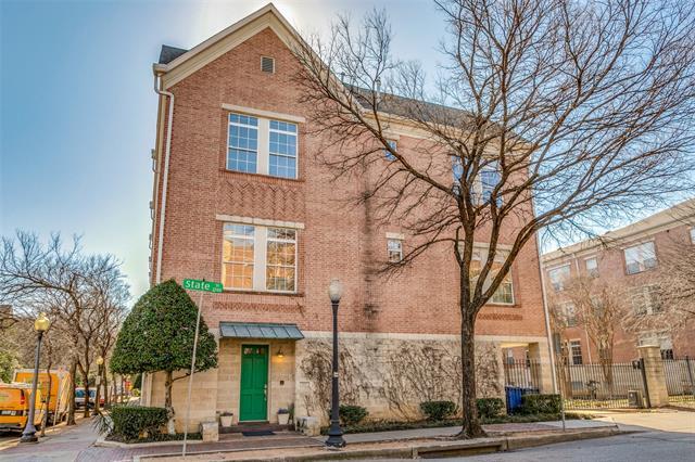 2335 Worthington St in Dallas, TX - Foto de edificio