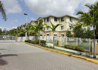 Welcome to Your Ideal Home in North Miami'... in North Miami, FL - Building Photo - Building Photo