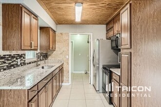 4980 94th Ave in Pinellas Park, FL - Building Photo - Building Photo