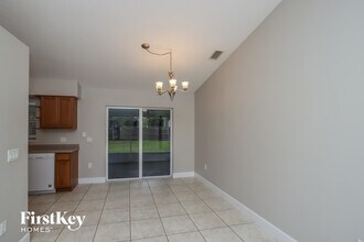 914 Caligula Ave SE, Unit 3425-07 in Palm Bay, FL - Foto de edificio - Building Photo