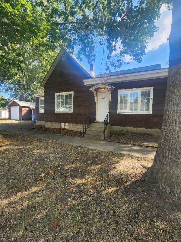 property at 1659 N 12th St