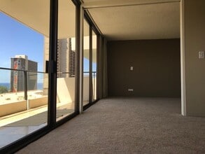 1860 Ala Moana Blvd in Honolulu, HI - Building Photo - Building Photo