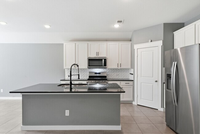 12411 Southern Trail Ct in Magnolia, TX - Foto de edificio - Building Photo