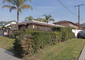 Acacia Emerald Apartments in Anaheim, CA - Foto de edificio - Building Photo