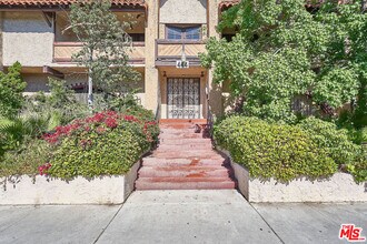 444 S Gramercy Pl in Los Angeles, CA - Building Photo - Building Photo