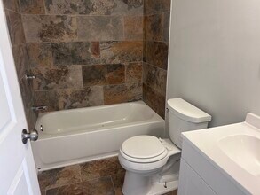 731 Tallman Cir, Unit 1 in Midway Park, NC - Building Photo - Building Photo