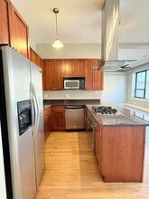 1107 W Lawrence Ave in Chicago, IL - Building Photo - Building Photo