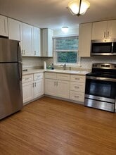 1109 S Main St in Bellingham, MA - Building Photo - Building Photo