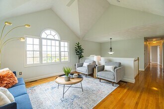 32 Waltham St in Woburn, MA - Building Photo - Building Photo