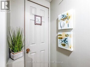 705 Conservation Dr in Waterloo, ON - Building Photo - Building Photo