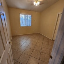 1382 W Via Rio Blanco in Tucson, AZ - Building Photo - Building Photo