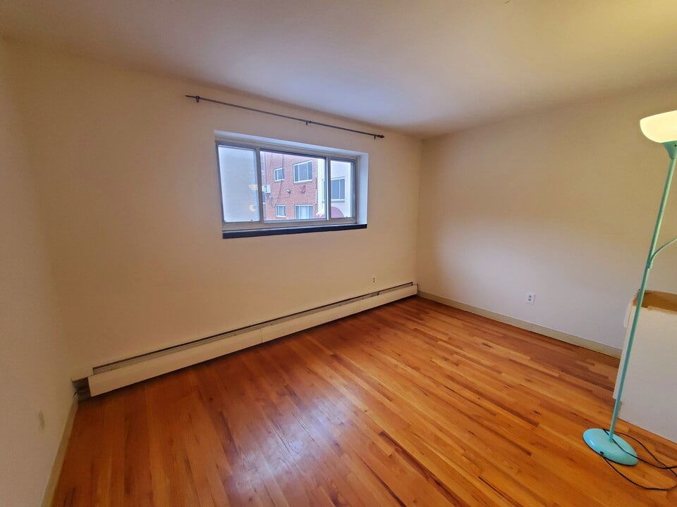 245 Kelton St in Boston, MA - Building Photo