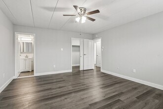 Laverock Place in Philadelphia, PA - Building Photo - Building Photo