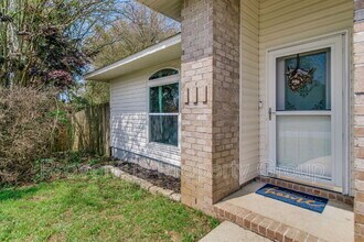 3661 London Rd in Navarre, FL - Building Photo - Building Photo