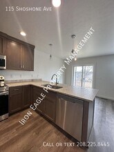 115 Shoshone Ave in Nampa, ID - Building Photo - Building Photo
