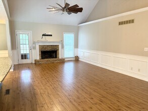 501 Hearthstone Ridge in Woodstock, GA - Building Photo - Building Photo