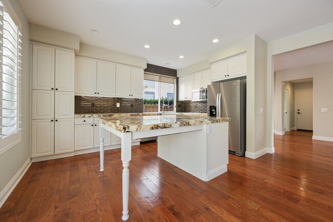 11920 Mil Pitrero Rd in San Diego, CA - Building Photo - Building Photo