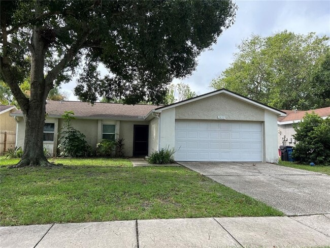 property at 1915 Saginaw Ct