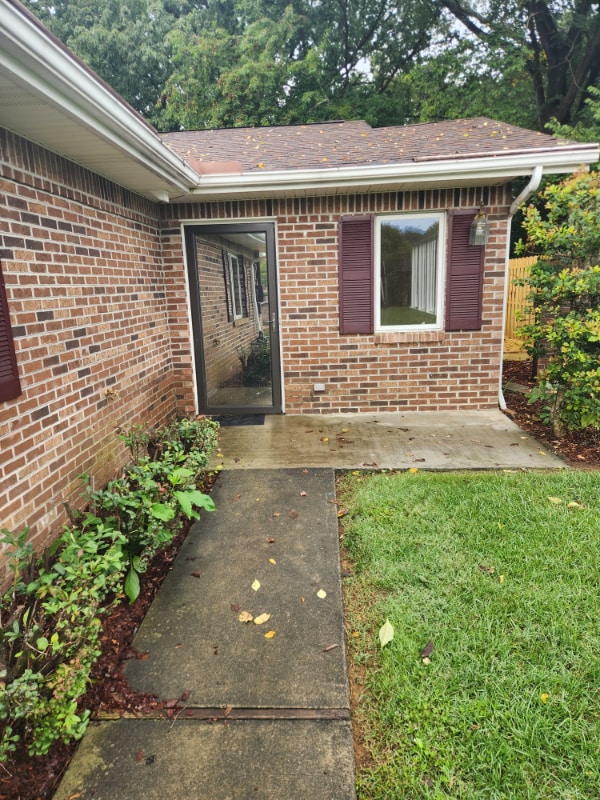 1108 Estate Dr
