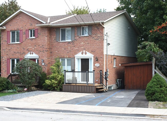 property at 119 Main St W