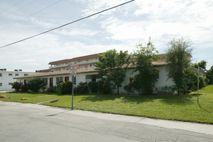 5740 NW 38th St Apartments