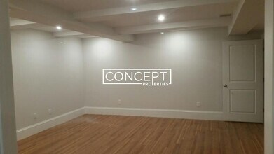 2042-2044 Beacon St in Newton, MA - Building Photo - Building Photo