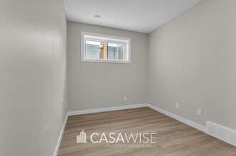 1065 Berg Pl in Leduc, AB - Building Photo - Building Photo