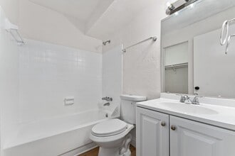 CenterPoint in Gainesville, FL - Foto de edificio - Interior Photo
