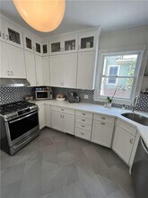 27 Mann Ave in Newport, RI - Building Photo - Building Photo