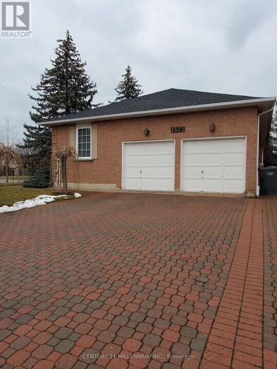 1572 Cartier Ct in Mississauga, ON - Building Photo