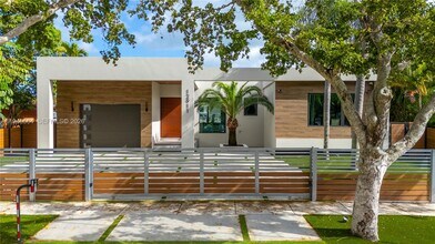 12911 Oleander Rd in North Miami, FL - Building Photo - Building Photo