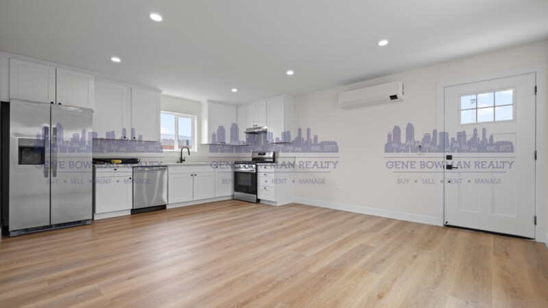 4951 Genesee Ave in San Diego, CA - Building Photo