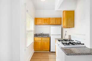 463 South Hartford Ave. in Los Angeles, CA - Building Photo